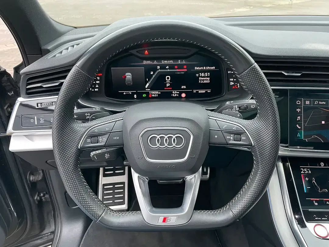 Audi SQ7 - Thumbnail 8