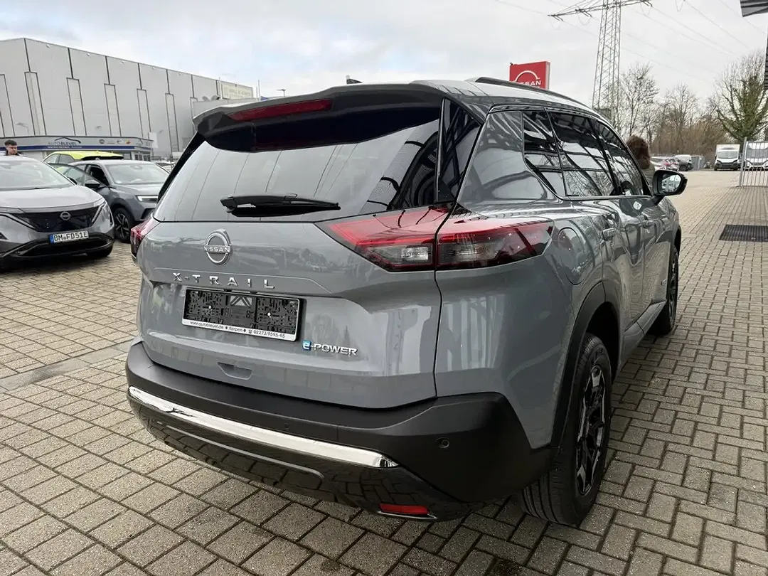 Nissan X-Trail - Thumbnail 4