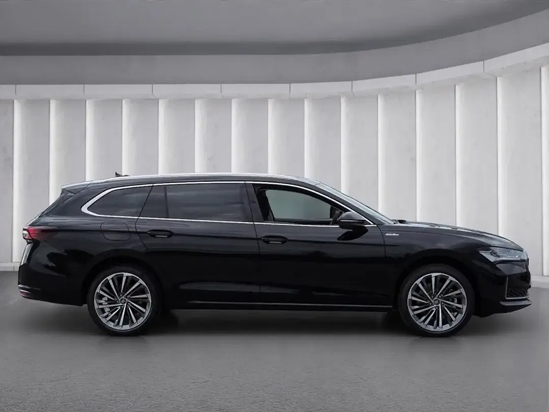 Skoda Superb - Thumbnail 2