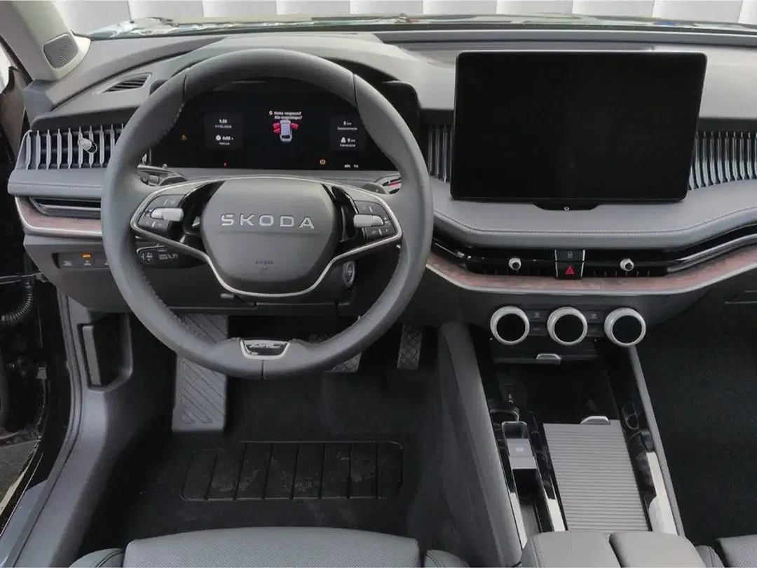 Skoda Superb - Thumbnail 5
