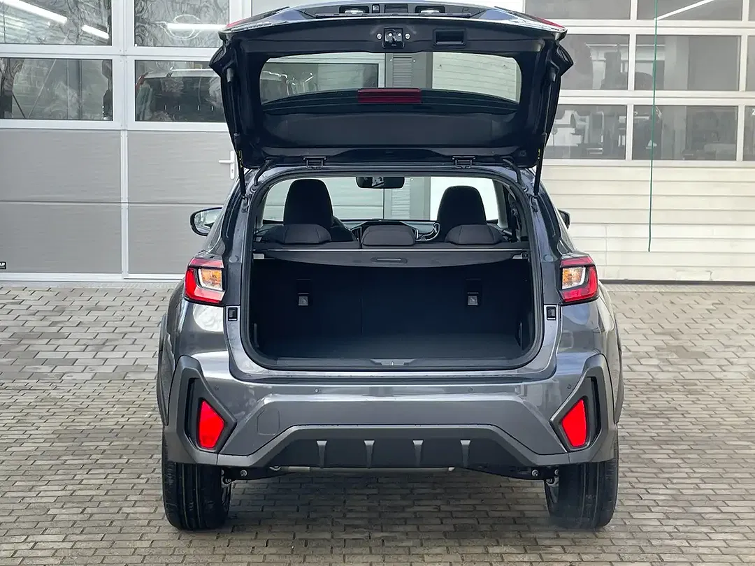 Subaru Crosstrek - Thumbnail 7