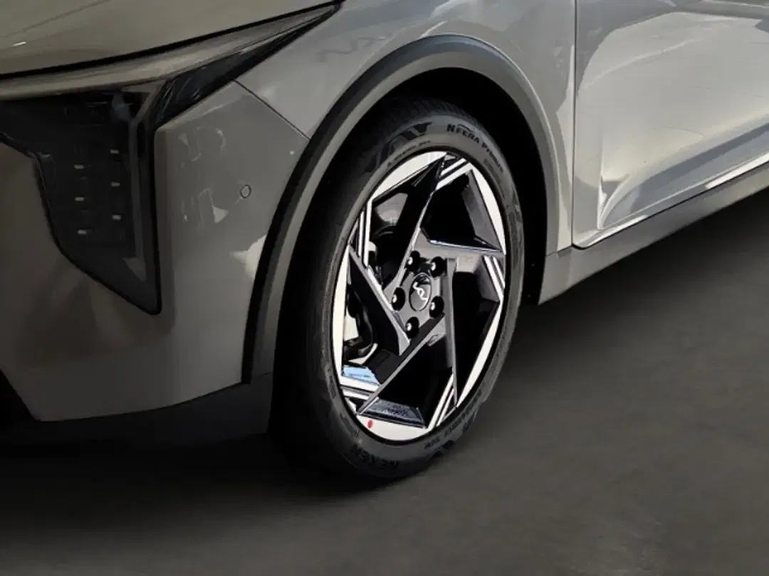 Kia K4 - Thumbnail 6