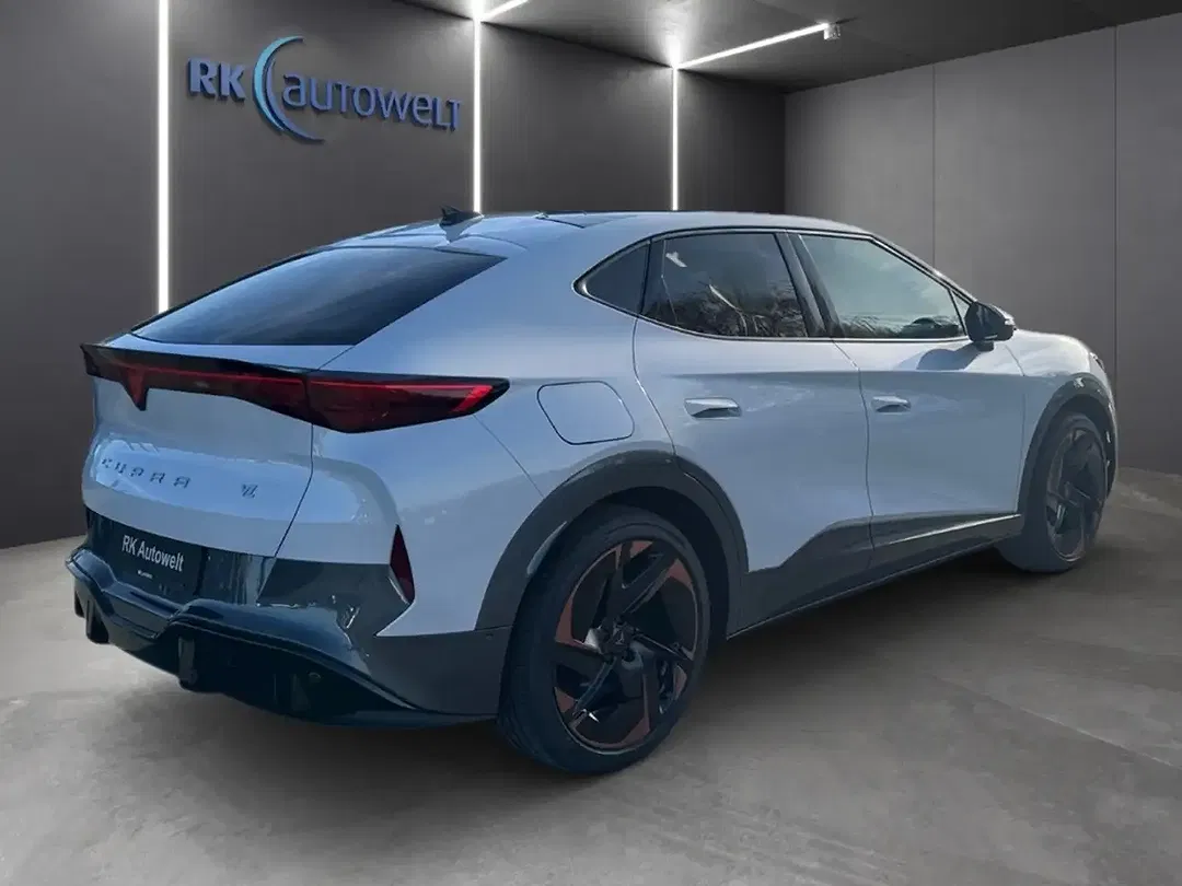 CUPRA Tavascan - Thumbnail 4