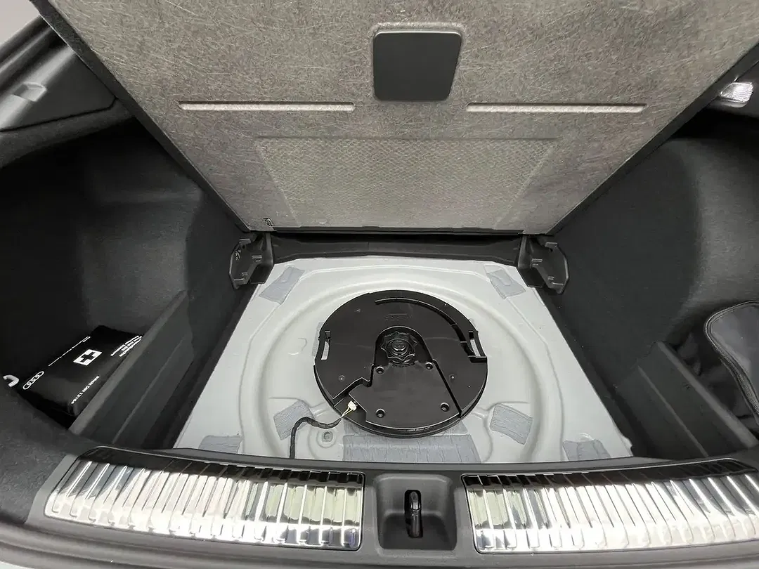 Audi Q3 - Thumbnail 12