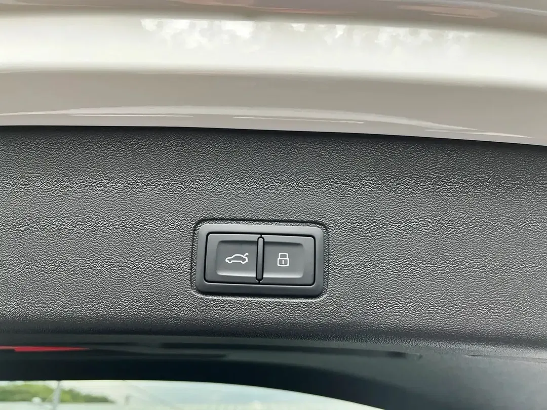 Audi Q3 - Thumbnail 13
