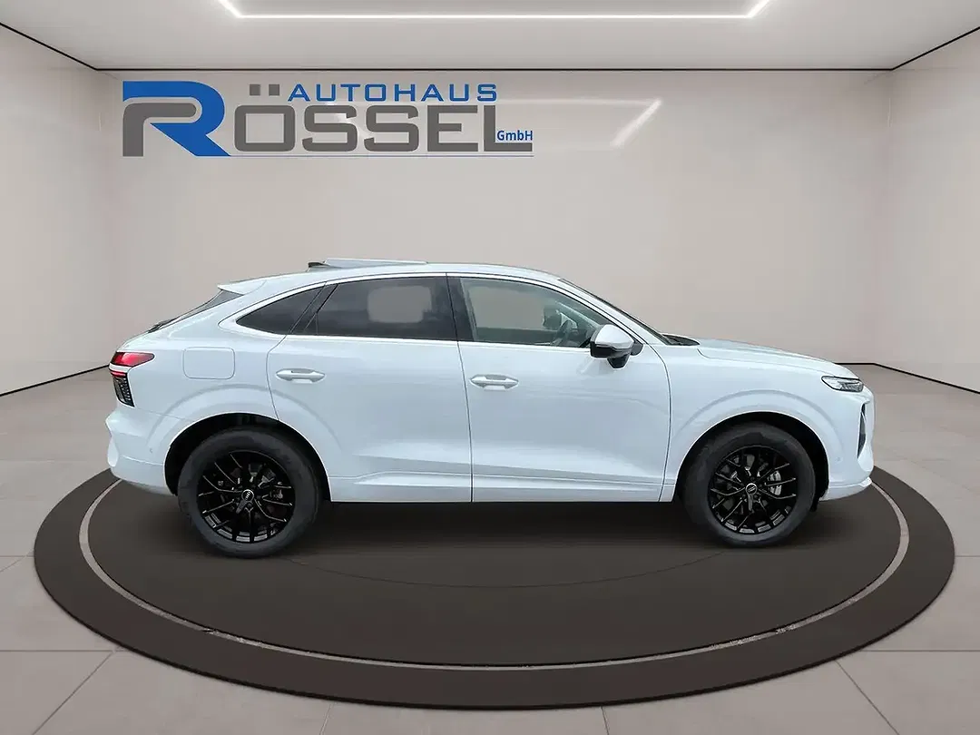 Audi Q3 - Thumbnail 4