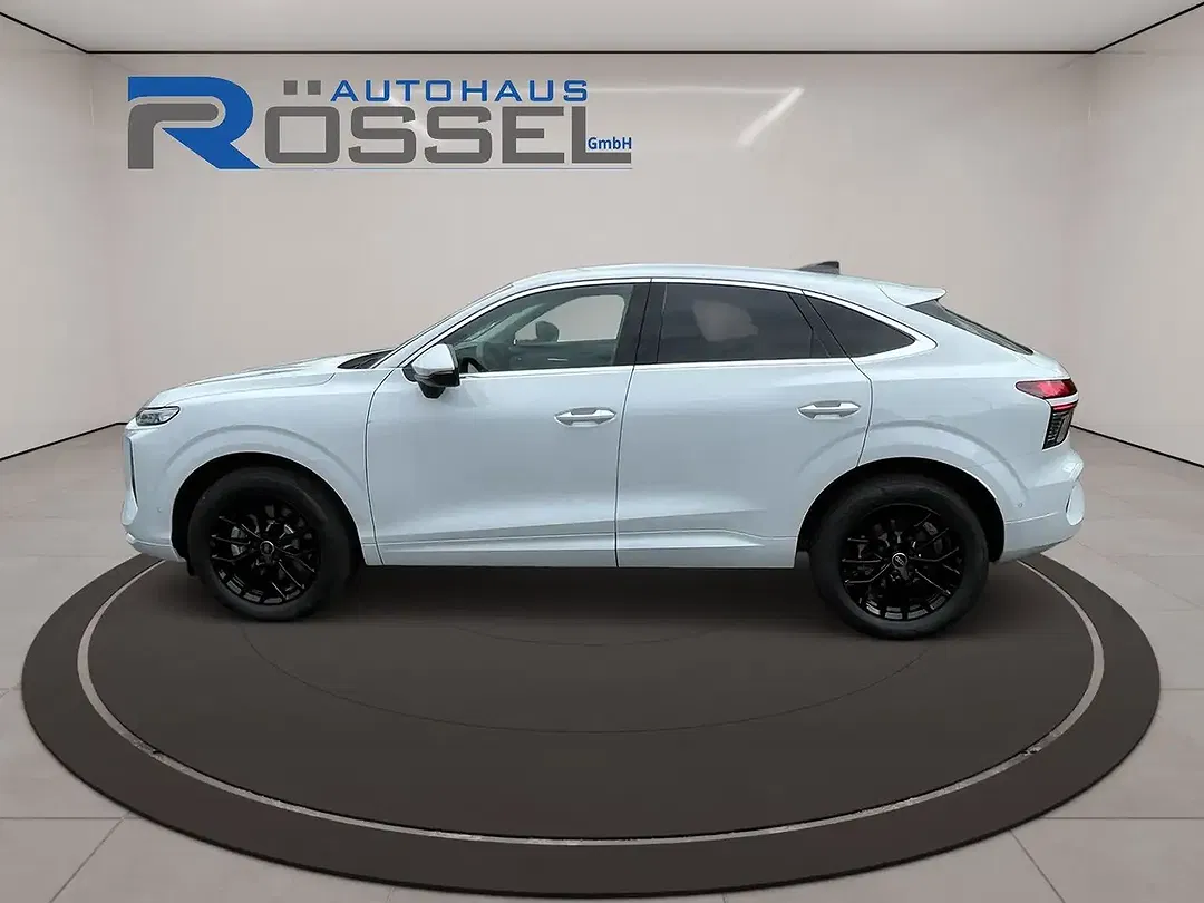 Audi Q3 - Thumbnail 8