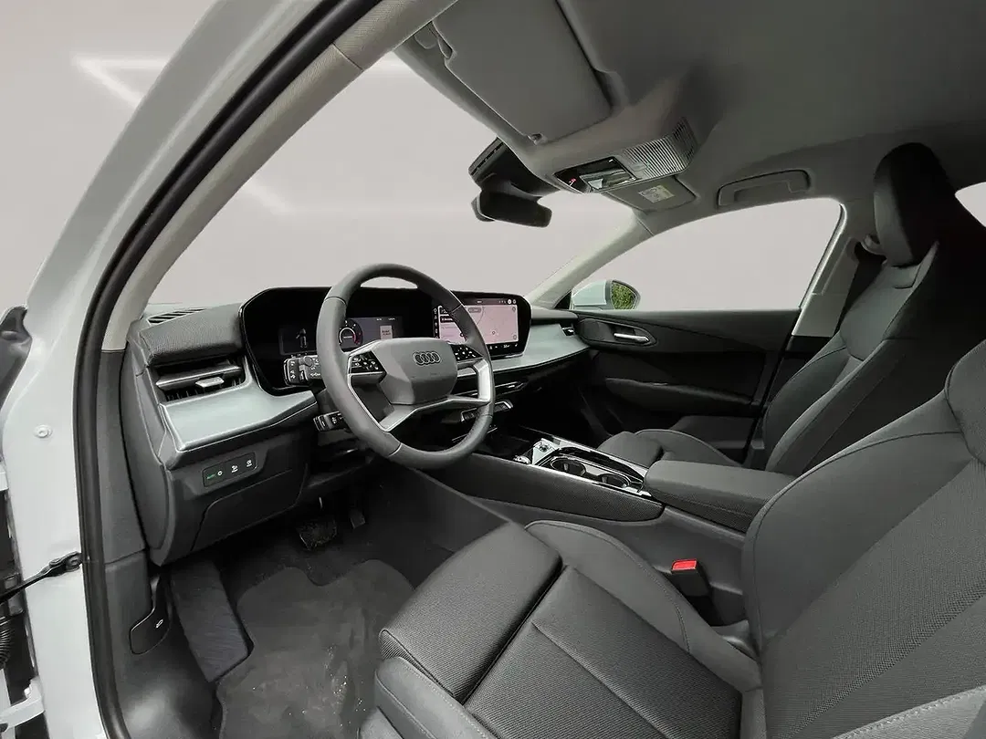 Audi Q3 - Thumbnail 9