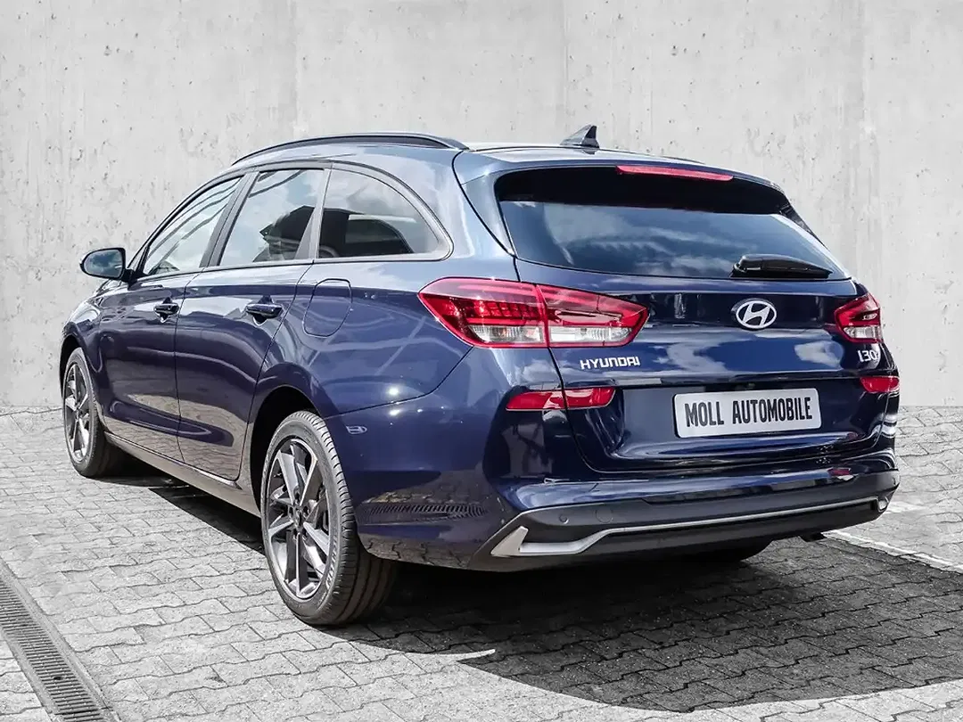 Hyundai i30 - Thumbnail 2
