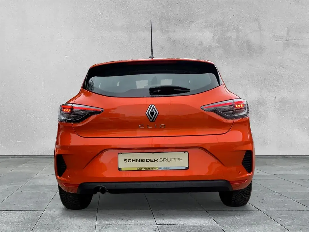 Renault Clio - Thumbnail 4