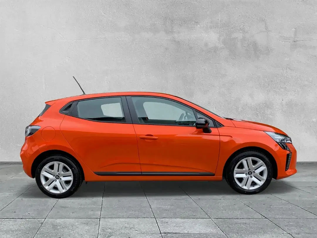 Renault Clio - Thumbnail 6