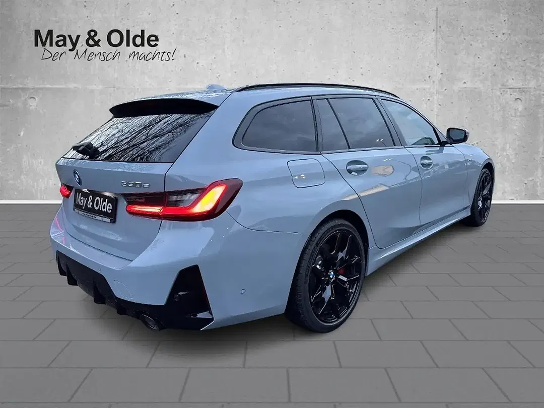 BMW 330 - Thumbnail 3
