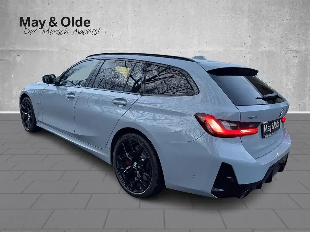 BMW 330 - Thumbnail 5