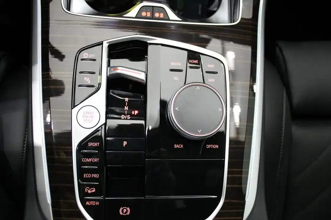 BMW X5 - Thumbnail 10