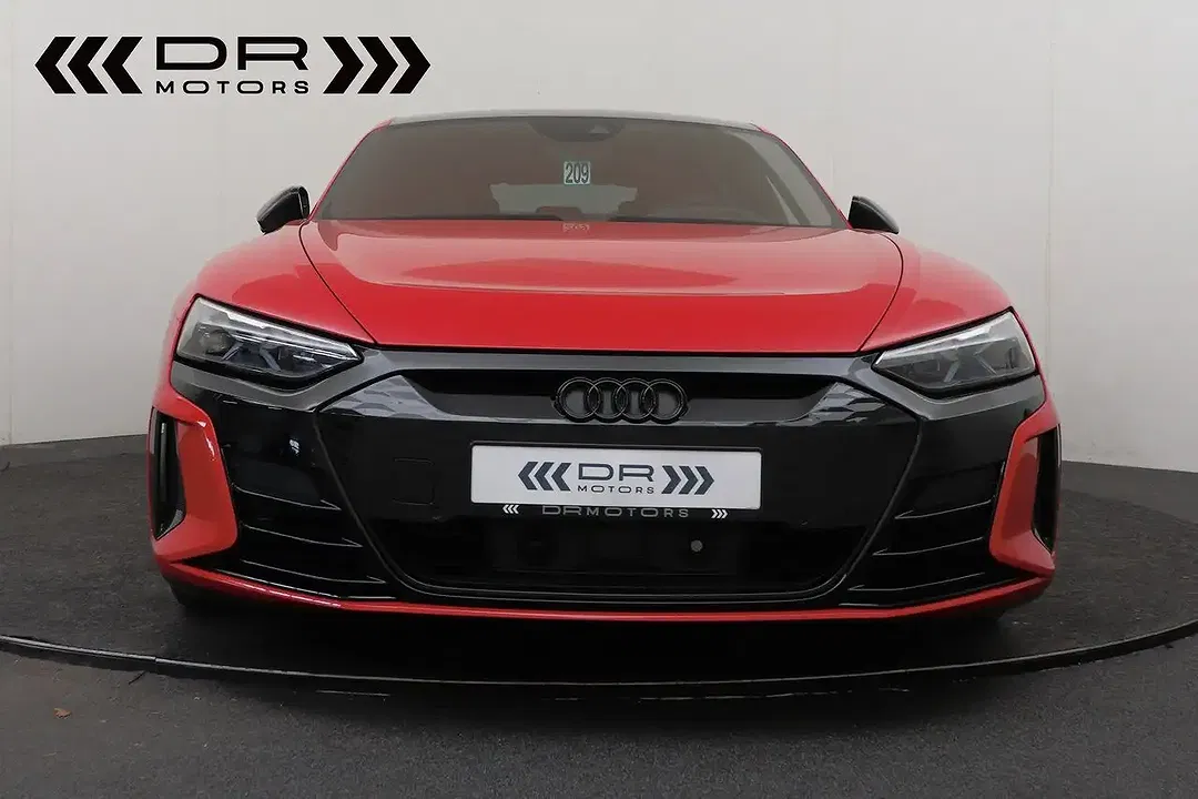 Audi RS e-tron GT - Thumbnail 11
