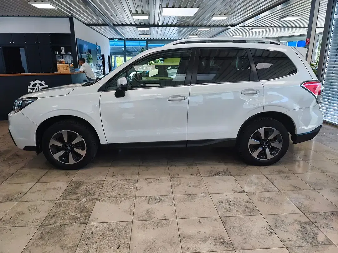 Subaru Forester - Thumbnail 2