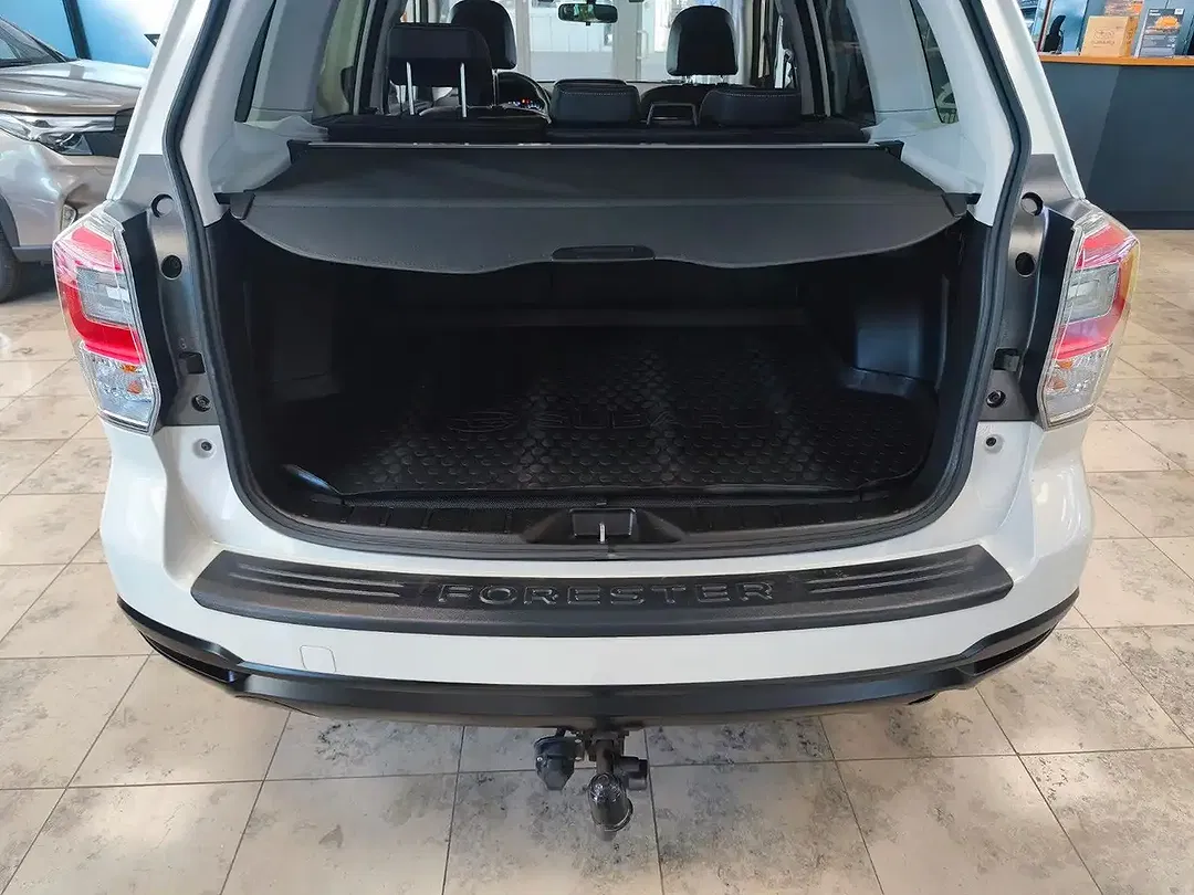 Subaru Forester - Thumbnail 9