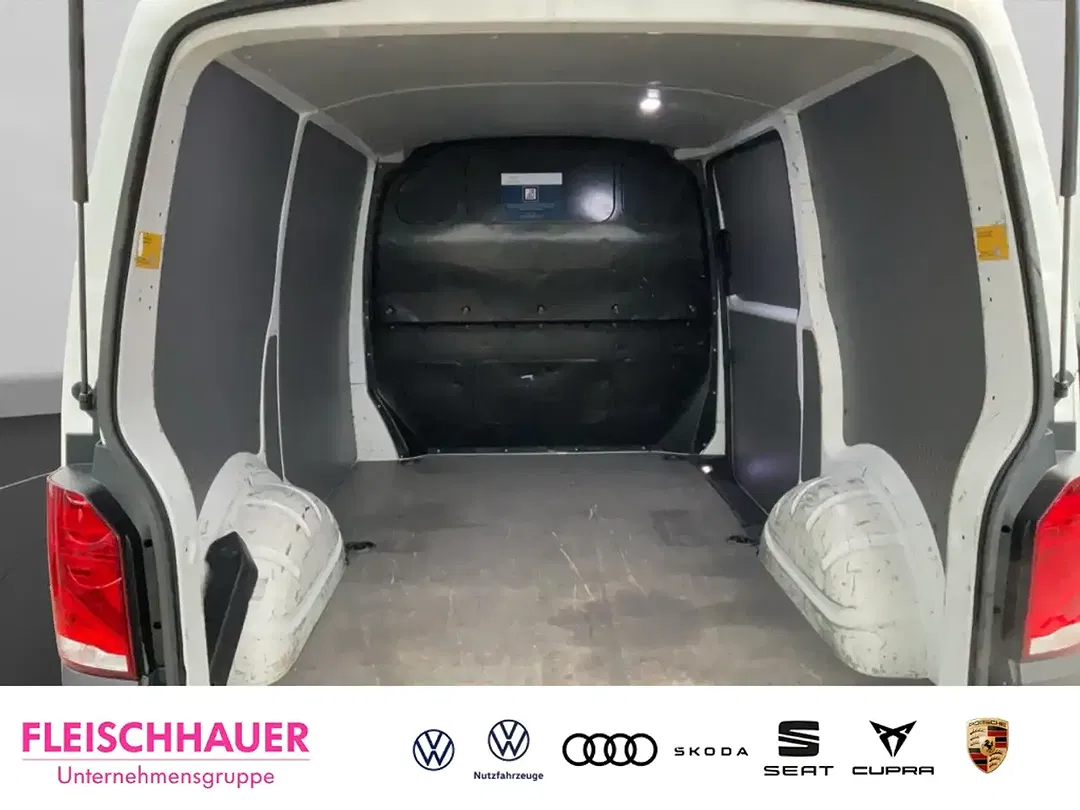 Volkswagen Transporter - Thumbnail 7