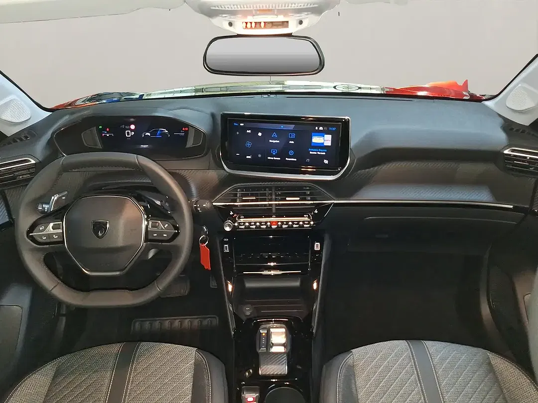 Peugeot 208 - Thumbnail 12