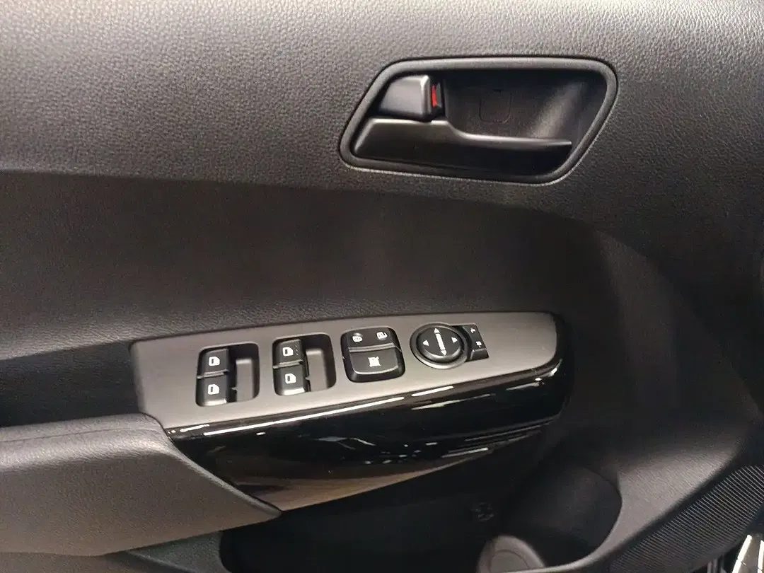 Kia Picanto - Thumbnail 8