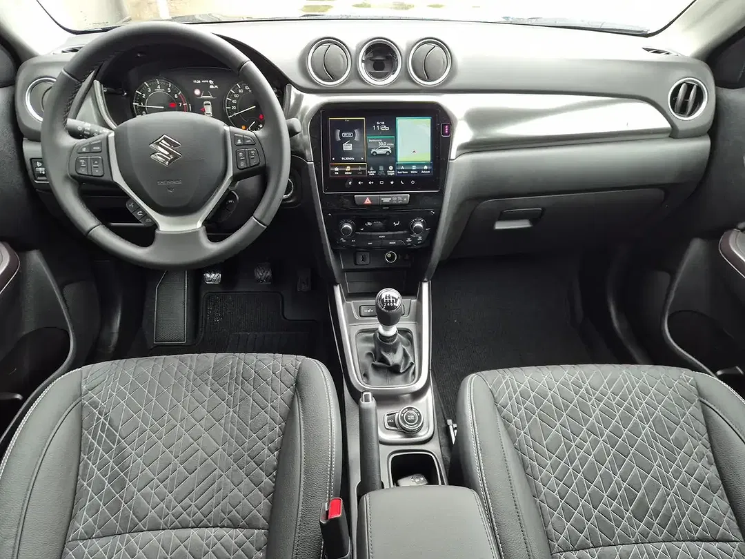 Suzuki Vitara - Thumbnail 10