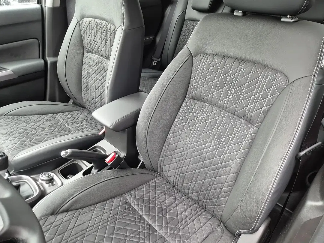 Suzuki Vitara - Thumbnail 12