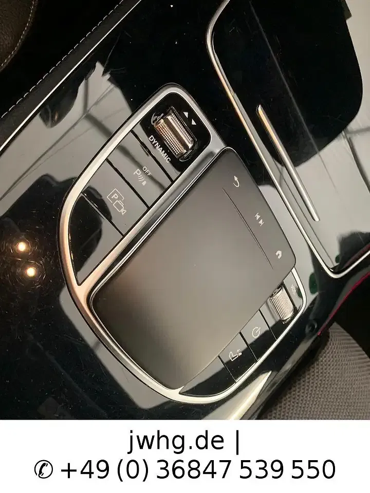 Mercedes-Benz E 300 - Thumbnail 12