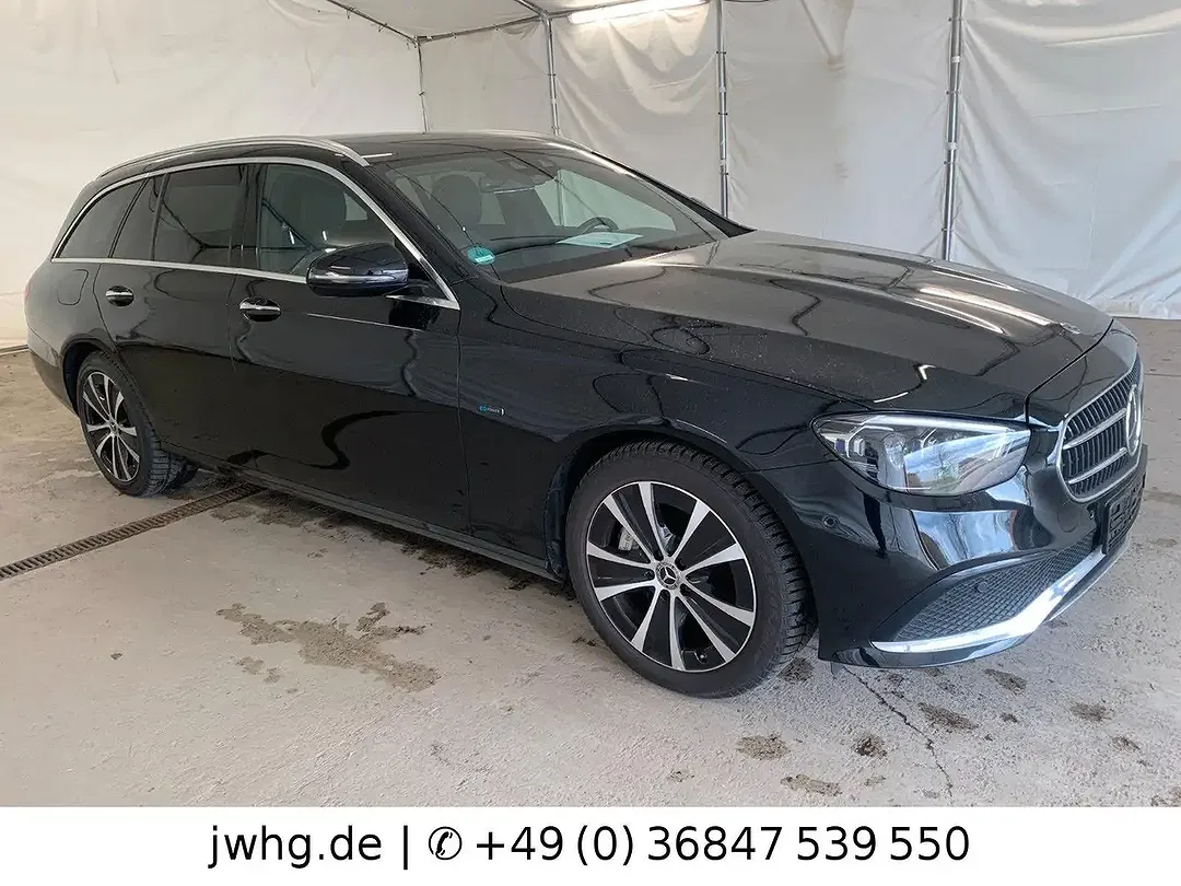 Mercedes-Benz E 300 - Thumbnail 2