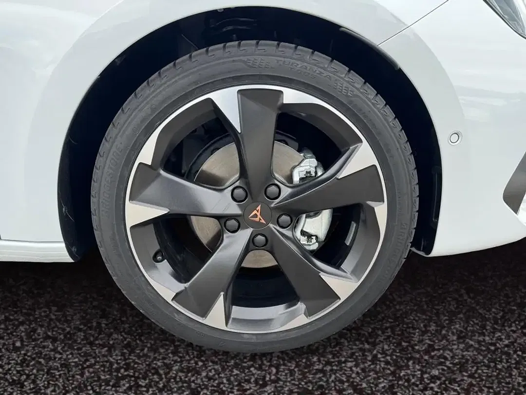 CUPRA Leon - Thumbnail 6