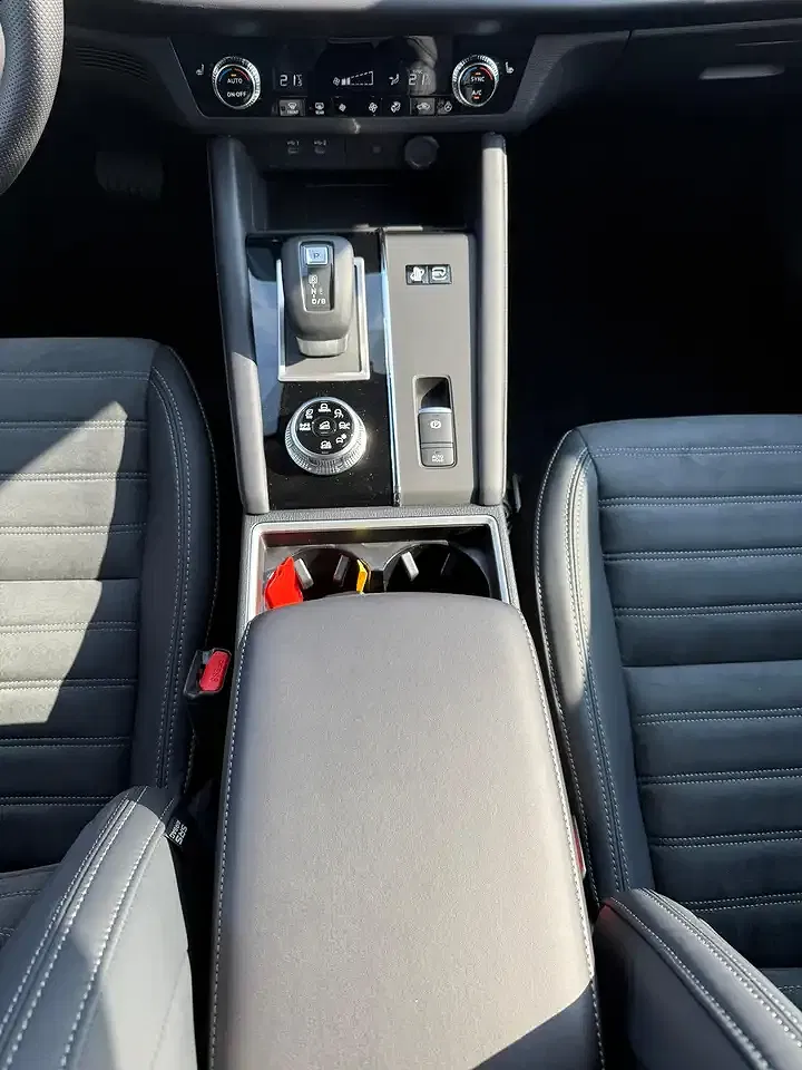 Mitsubishi Outlander - Thumbnail 13