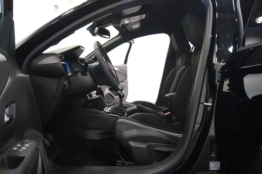 Opel Corsa - Thumbnail 2