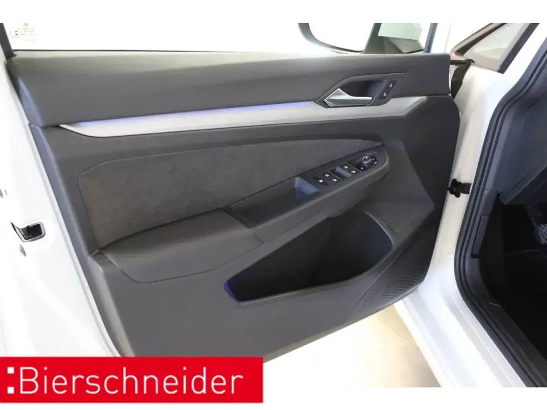 Volkswagen Golf - Thumbnail 10