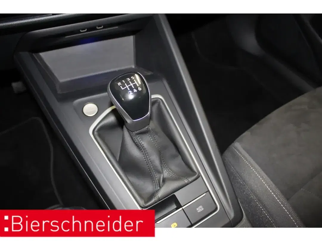 Volkswagen Golf - Thumbnail 9