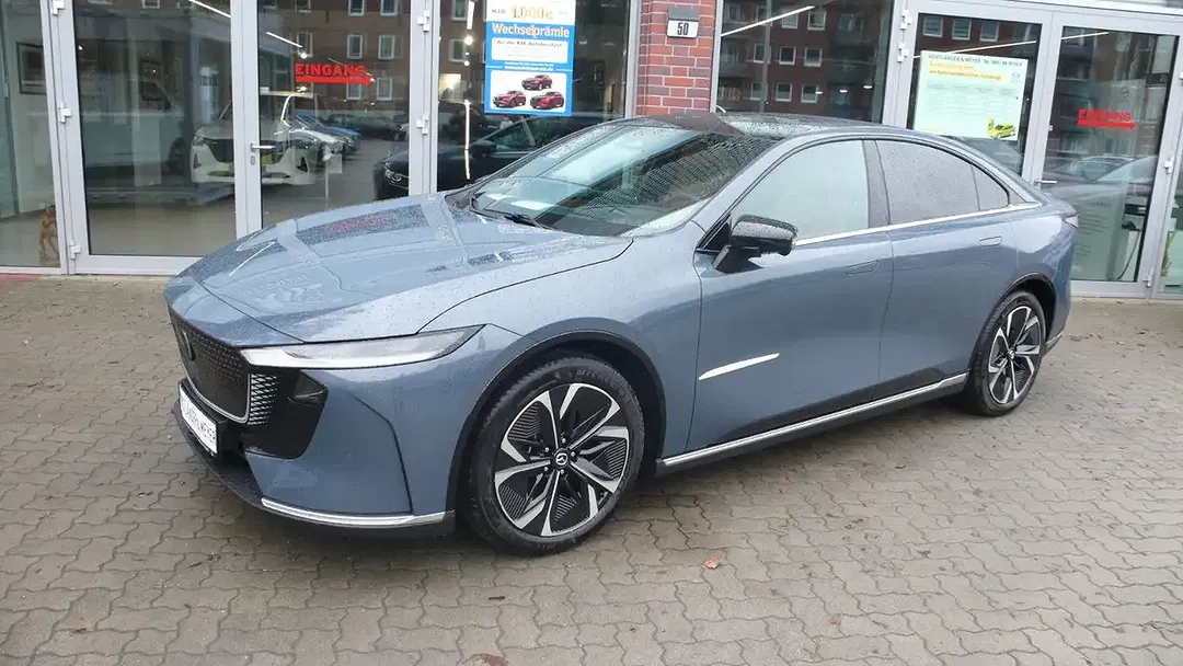 Mazda 6e - Thumbnail 2