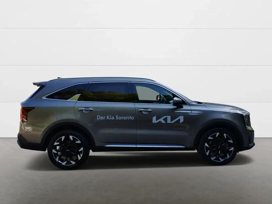 Kia Sorento - Thumbnail 8