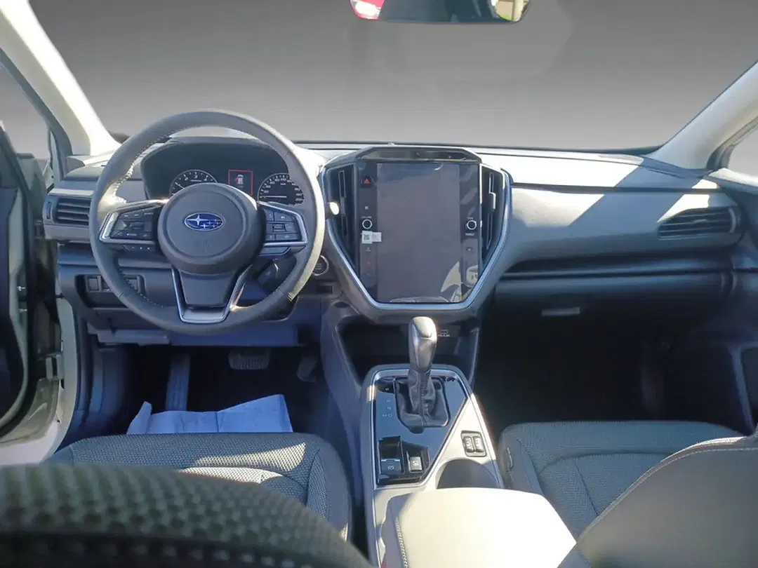 Subaru Crosstrek - Thumbnail 10