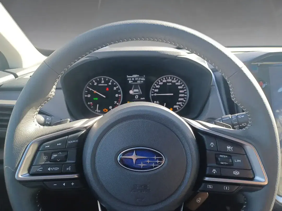 Subaru Crosstrek - Thumbnail 12