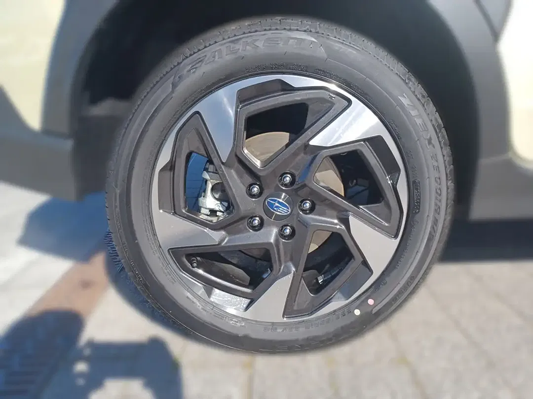 Subaru Crosstrek - Thumbnail 15