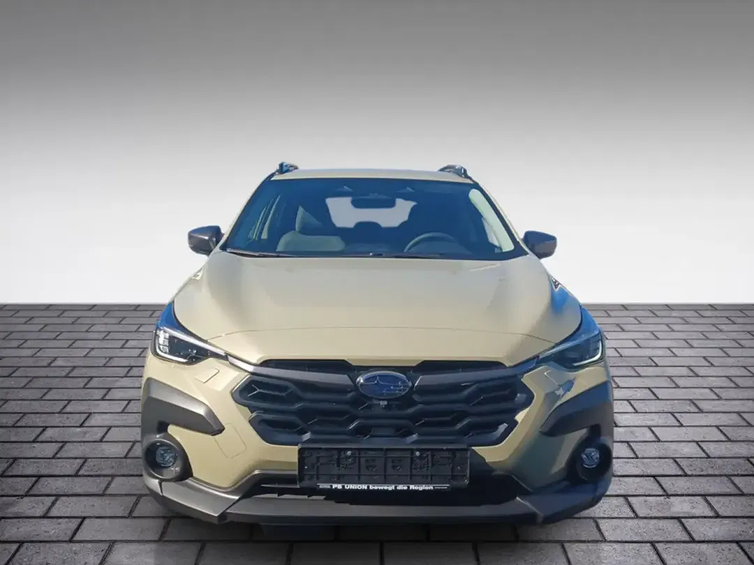 Subaru Crosstrek - Thumbnail 2