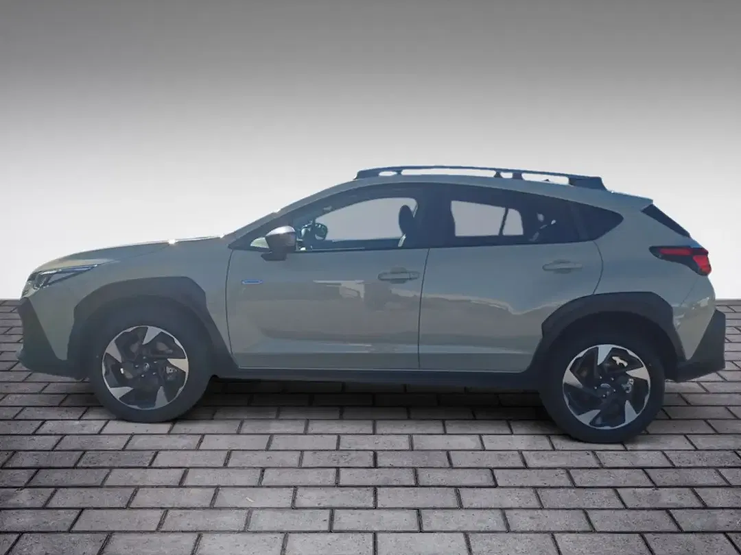 Subaru Crosstrek - Thumbnail 3
