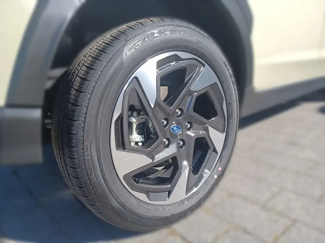 Subaru Crosstrek - Thumbnail 7