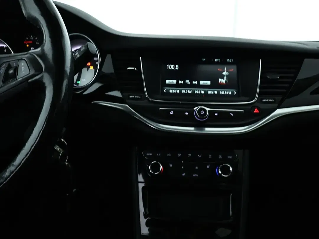 Opel Astra - Thumbnail 11