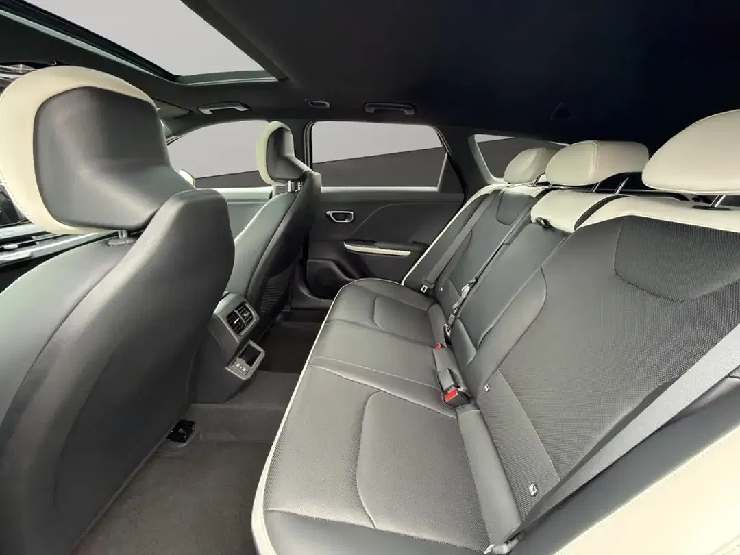 Kia K4 - Thumbnail 10