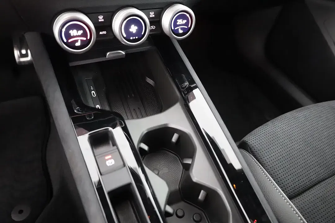 Skoda Superb - Thumbnail 12