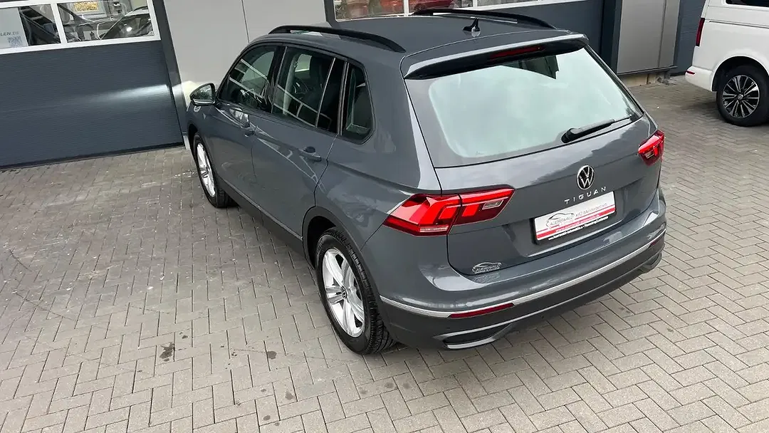 Volkswagen Tiguan - Thumbnail 13