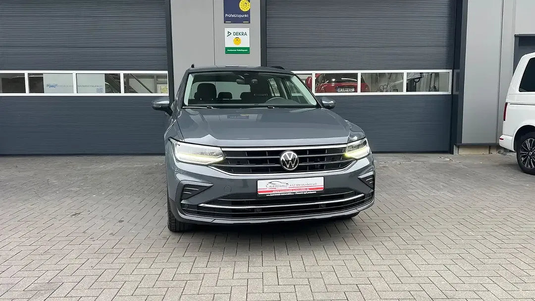 Volkswagen Tiguan - Thumbnail 4
