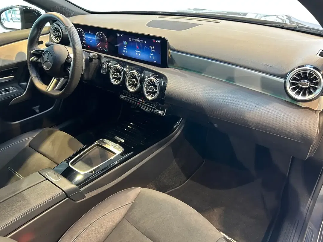 Mercedes-Benz A 200 - Thumbnail 3