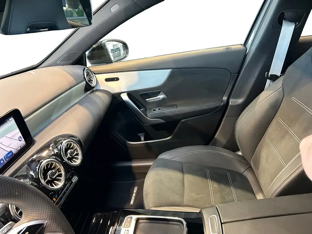 Mercedes-Benz A 200 - Thumbnail 4