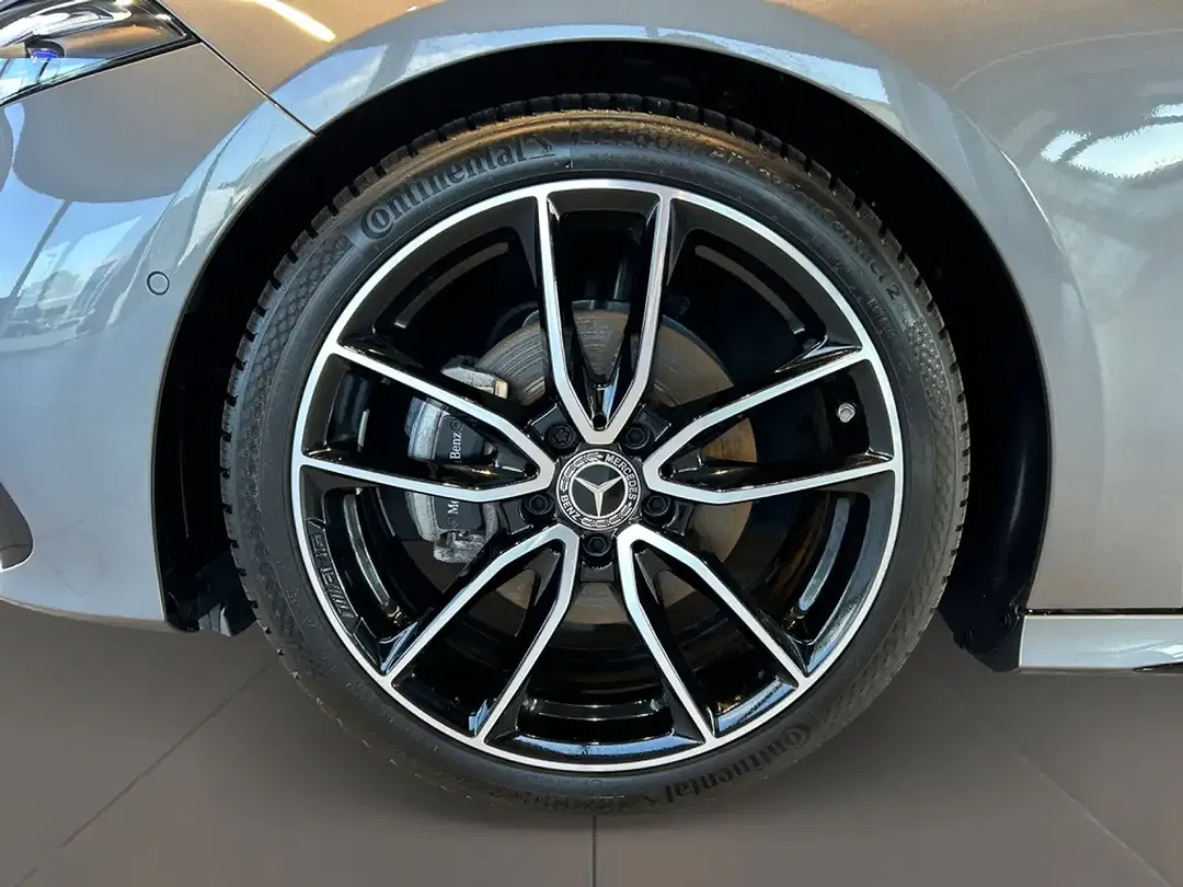 Mercedes-Benz A 200 - Thumbnail 8