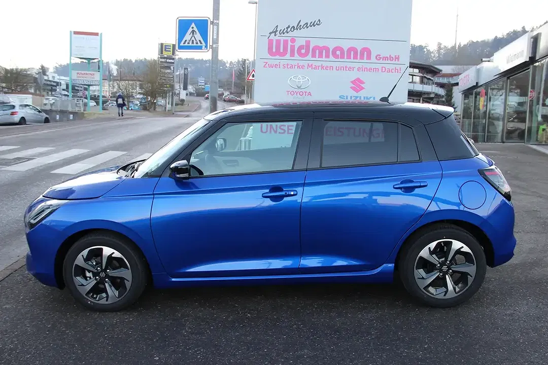 Suzuki Swift - Thumbnail 3
